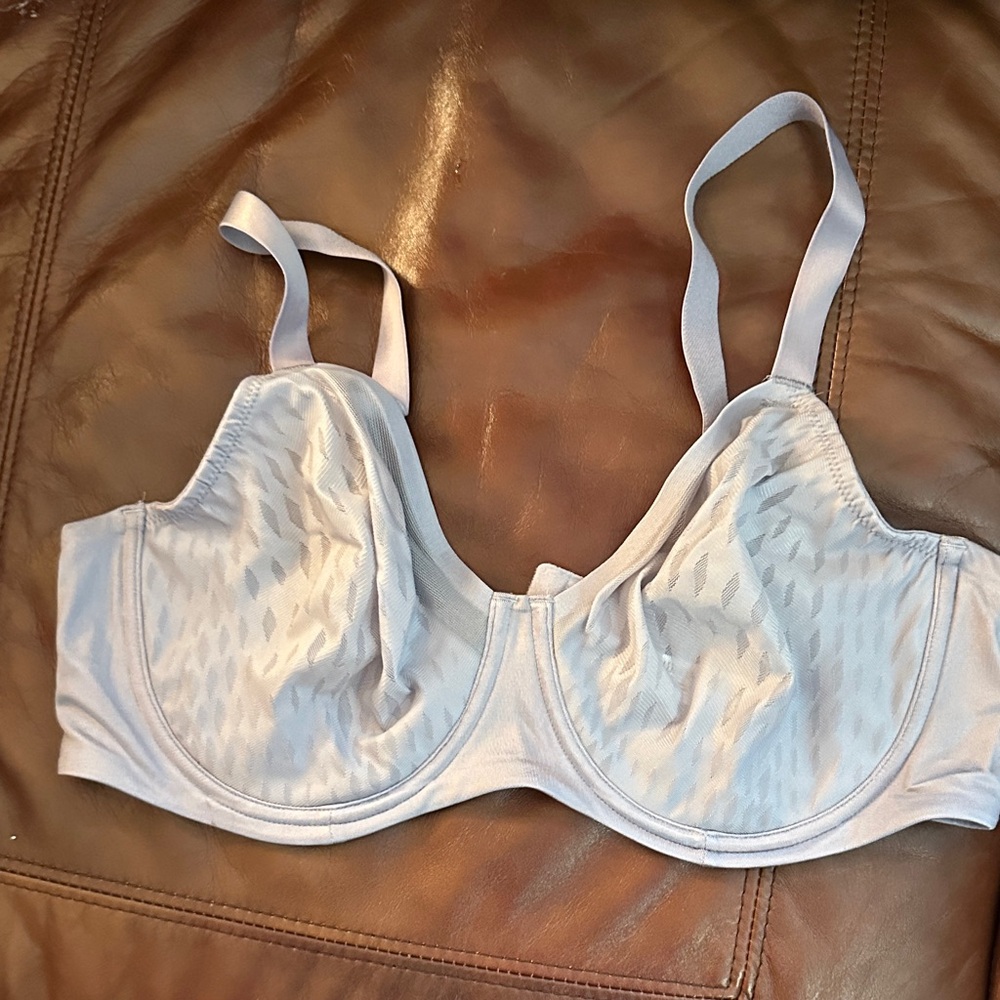 Wacoal Soft Gray Patterned Bra